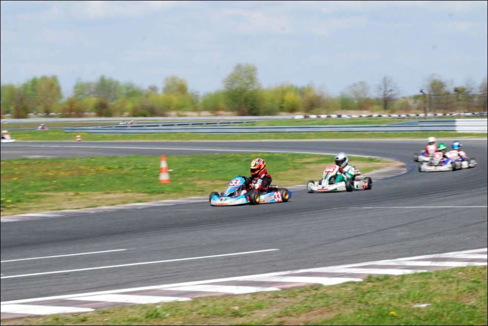 karting2 300.jpg